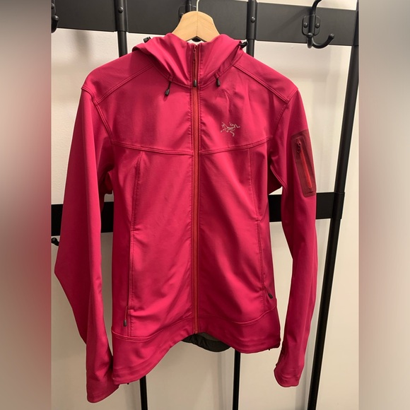 Arc'teryx Epsilon Lt Hoody Women's - Picture 2 of 6